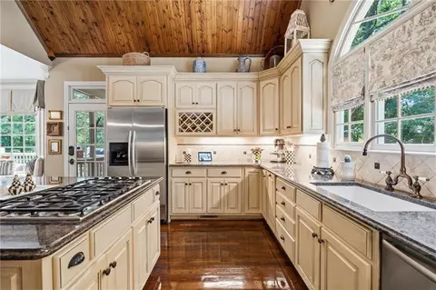 Kitchen - 2717 Mount Pleasant Trl, Duluth, GA 30097 photo 1 of 4