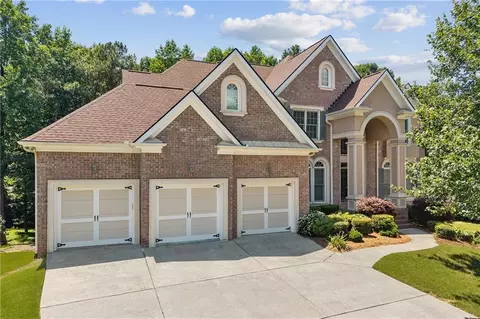 2905 Ivy Hill Dr, Buford, GA 30519