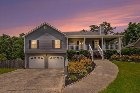 363 Oak Glen Dr, Dallas, GA 30132