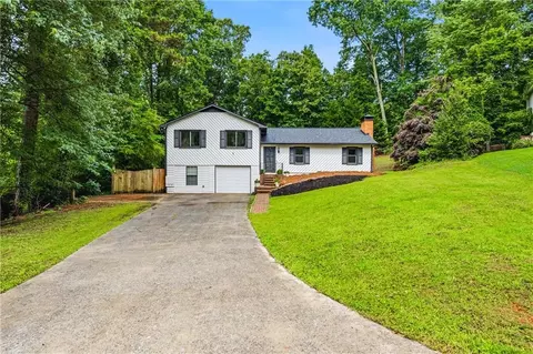4370 Old Mabry Ln NE, Roswell, GA 30075