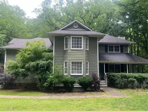 105 Flat Creek Ct, Fayetteville, GA 30214