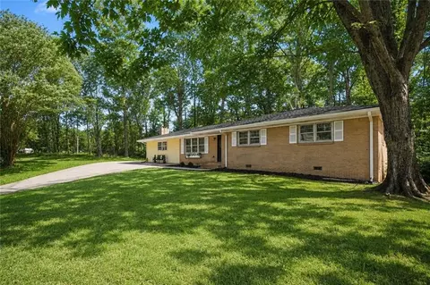 4975 Brawner Lake Dr, Austell, GA 30106
