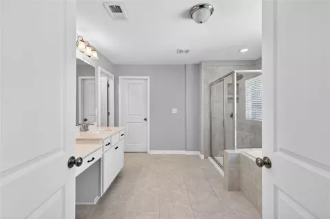 Entry Way - 3566 Bendleton Dr, Buford, GA 30519 photo 7 of 10
