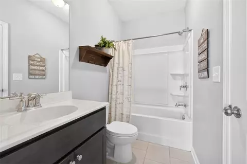 Entry Way - 3566 Bendleton Dr, Buford, GA 30519 photo 5 of 10