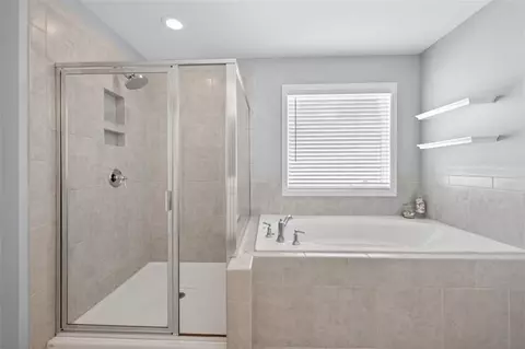Bath - 3566 Bendleton Dr, Buford, GA 30519 photo 1 of 2