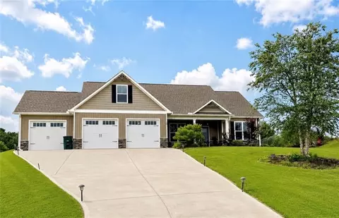 127 Alex Ct, Calhoun, GA 30701