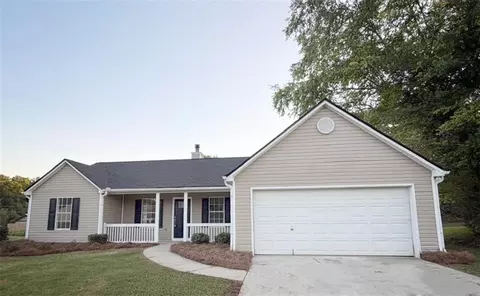 711 Cloverdale Dr, Monroe, GA 30656