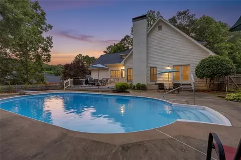 245 Westchester Dr, Griffin, GA 30223