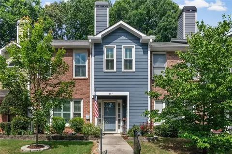 257 Triple Oaks Dr, Tucker, GA 30084