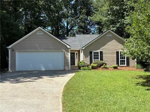 183 Colemans Bluff Dr, Woodstock, GA 30188