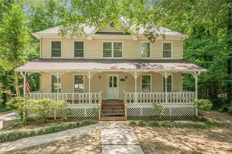 1675 Longwood Dr SW, Marietta, GA 30008