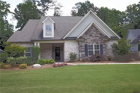 226 Sweetbriar Club Dr, Woodstock, GA 30188