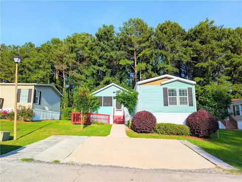 4255 Smoke Creek 37b Pkwy, Snellville, GA 30039