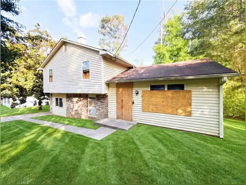 5411 Rocky Pine Dr, Lithonia, GA 30038