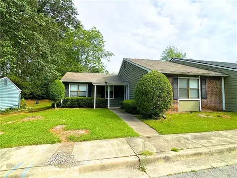 138 Sandalwood Cir, Lawrenceville, GA 30046