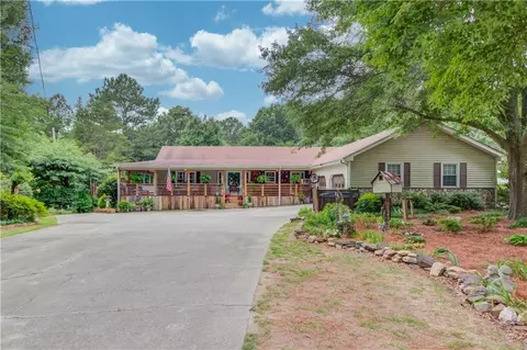 2521 Stone Dr SW, Lilburn, GA 30047