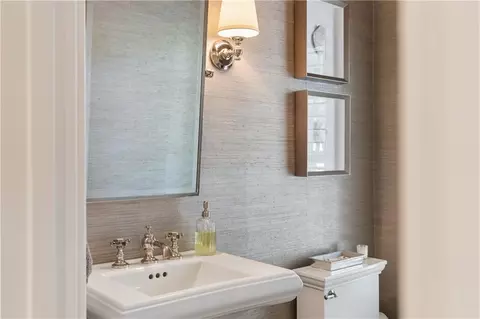 1207 Brookhaven Park Pl, Atlanta, GA 30319 photo 5