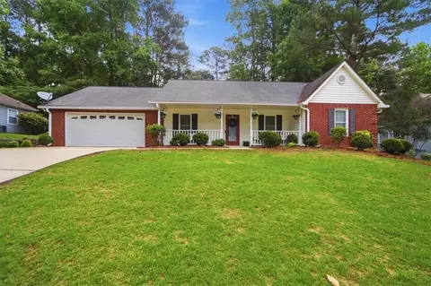9260 Scarlett Dr SW, Covington, GA 30014