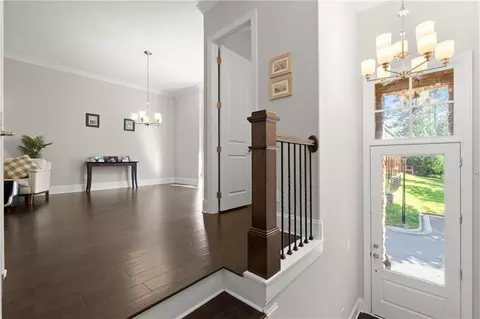 1372 Doublegate Dr, Atlanta, GA 30319 photo 3