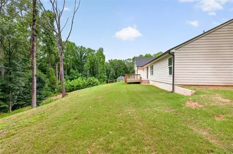 Exterior - 561 Oconee Ln, Commerce, GA 30529 photo 13 of 16