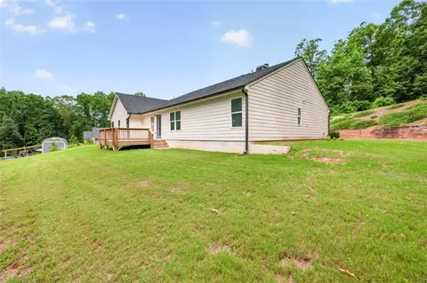Exterior - 561 Oconee Ln, Commerce, GA 30529 photo 9 of 16