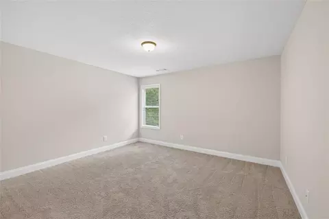 Bedroom - 561 Oconee Ln, Commerce, GA 30529 photo 1 of 8