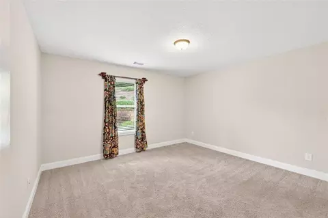 Bedroom - 561 Oconee Ln, Commerce, GA 30529 photo 3 of 8