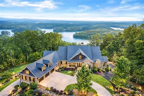 49 Waterside Dr, Cartersville, GA 30121