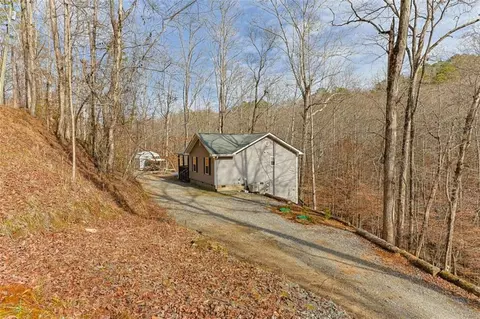 30 Chancel Cir, Ellijay, GA 30540