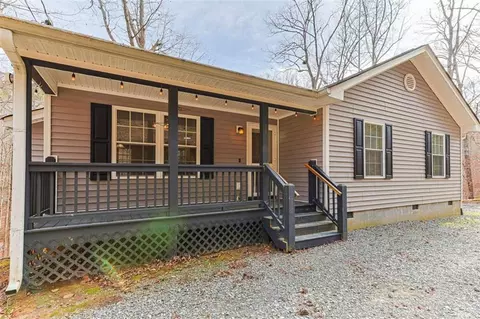30 Chancel Cir, Ellijay, GA 30540