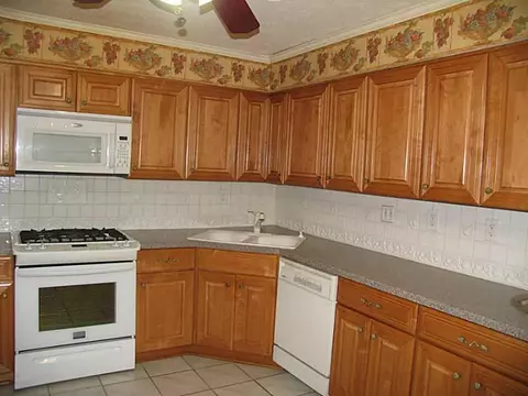 906 Parkaire Xing #906, Marietta, GA 30068
