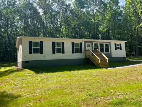 140 Lakeshore Dr # C, Eatonton, GA 31024