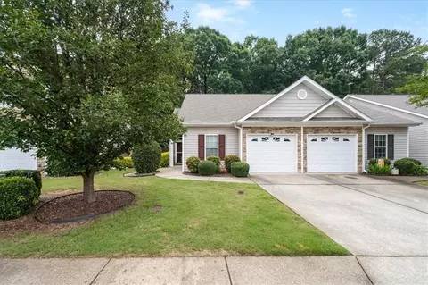 173 Linton Dr, Acworth, GA 30102