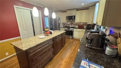 Kitchen - 4291 Farmbrook Ln NE, Kennesaw, GA 30144 photo 1 of 1