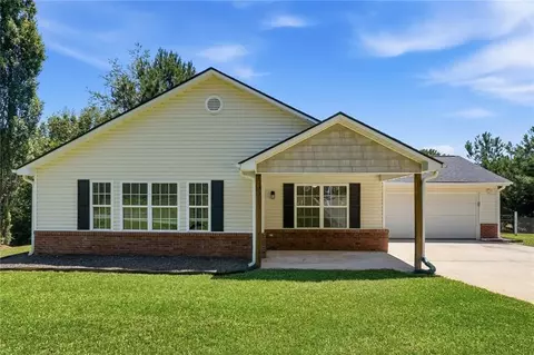 275 Jack Russell Rd, Newnan, GA 30263