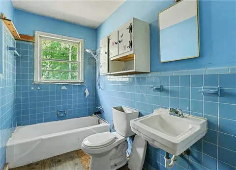 Bath - 25 Mimosa Rd, Covington, GA 30016 photo 1 of 1