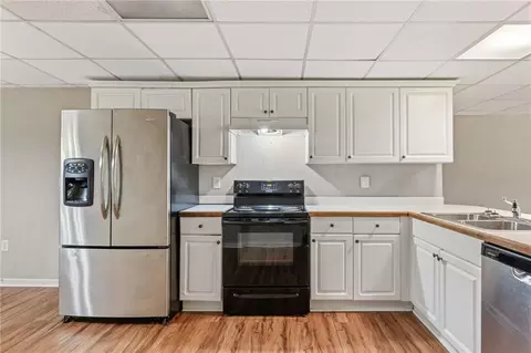 Kitchen - 35 Cornish Trace Dr, Covington, GA 30014 photo 5 of 5