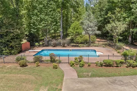 Exterior - 35 Cornish Trace Dr, Covington, GA 30014 photo 6 of 11