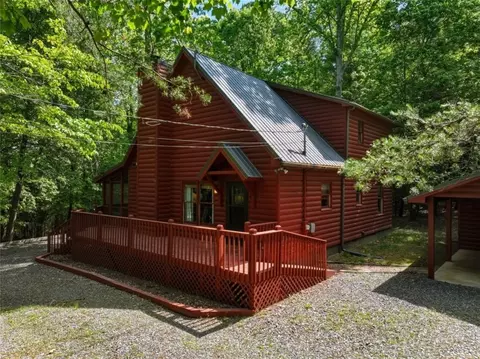 105 Blackberry Falls Ct, Ellijay, GA 30536