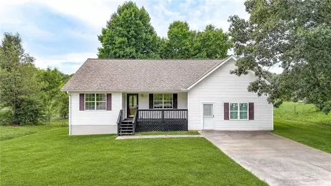 859 Buck Blvd SE, Calhoun, GA 30701