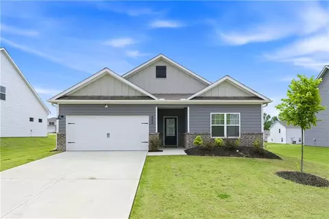444 Egret Ct, Jefferson, GA 30549