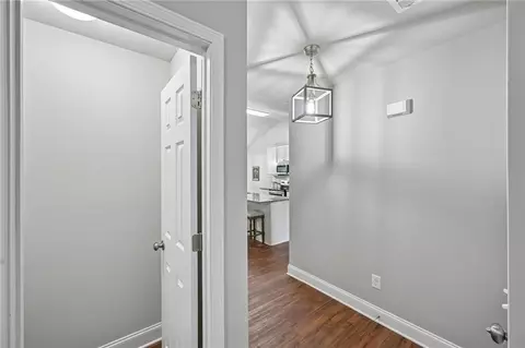 Entry Way - 308 Katie Ln, Commerce, GA 30529 photo 13 of 20