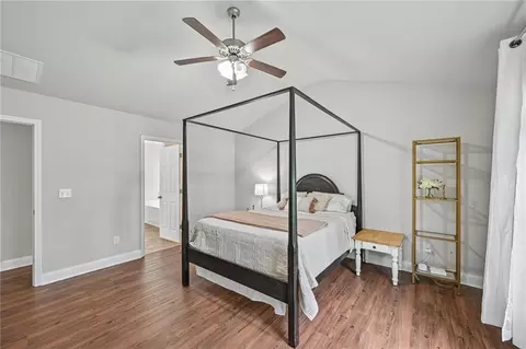 Bedroom - 308 Katie Ln, Commerce, GA 30529 photo 2 of 7