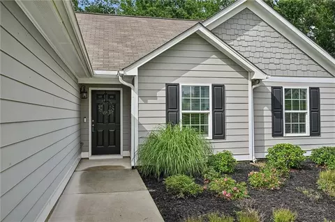 Exterior - 308 Katie Ln, Commerce, GA 30529 photo 4 of 8