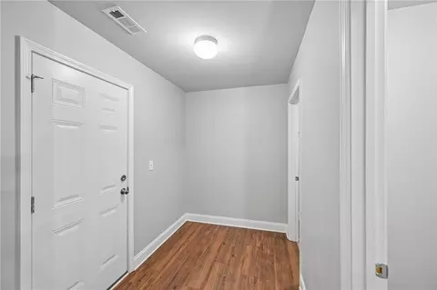 Entry Way - 308 Katie Ln, Commerce, GA 30529 photo 11 of 20