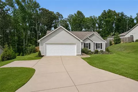 Exterior - 308 Katie Ln, Commerce, GA 30529 photo 2 of 8