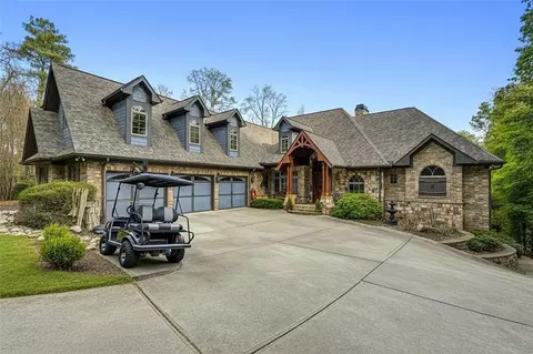 6427 Point Twenty Two, Gainesville, GA 30506