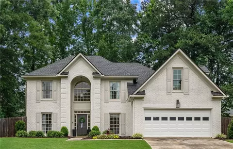231 Red Oak Ln, Alpharetta, GA 30009
