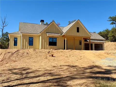 35 Blue Mountain Rd, Morganton, GA 30560