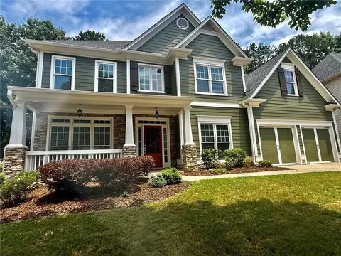 3805 Suwanee Mill Dr, Buford, GA 30518